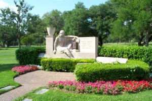 Jose Martin's Restland Cemetery Sculpture